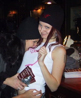 iloveyou.jpg (29311 bytes)